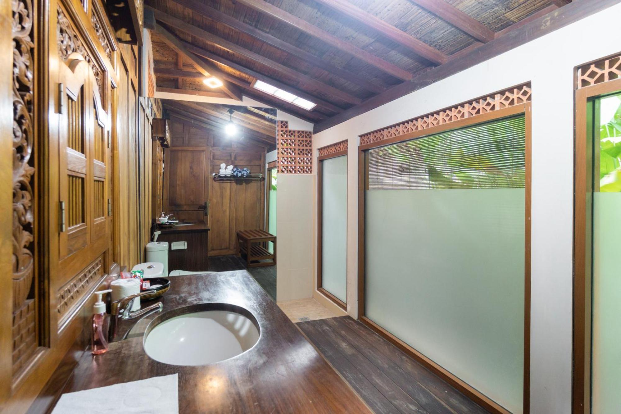 Bali Royal Heritage Villa Seminyak Pokoj fotografie